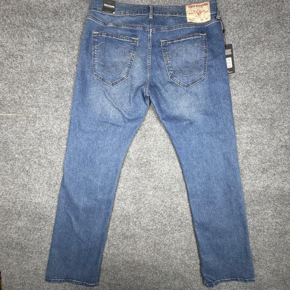True Religion Ricky Relaxed Straight Jeans Medium Blue Comet Wash 36x34 700997